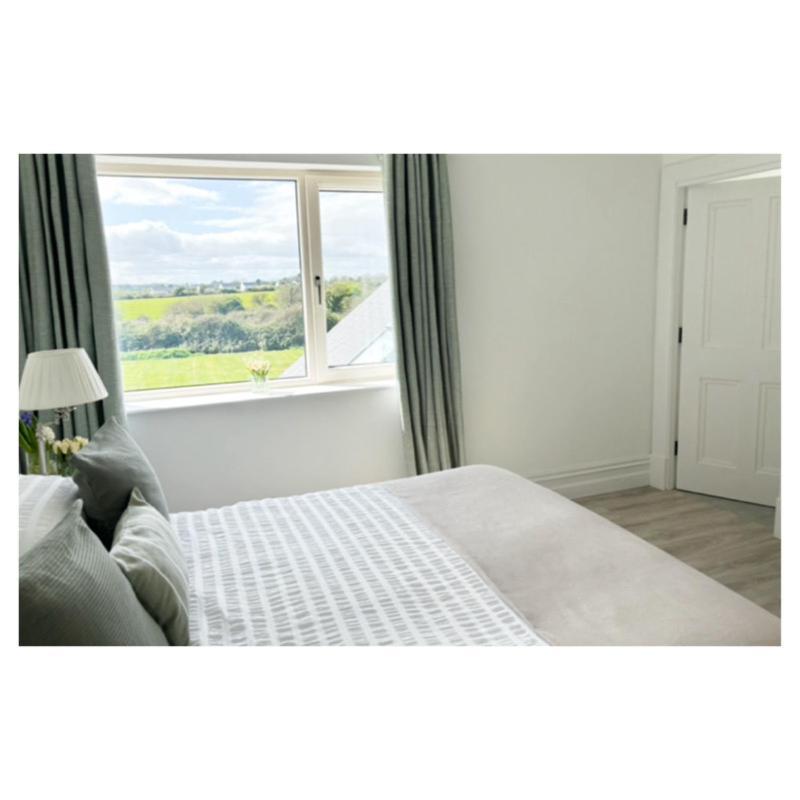 Eastbury House Near Garryvoe Hotel & Ballymaloe House คอร์ก ภายนอก รูปภาพ
